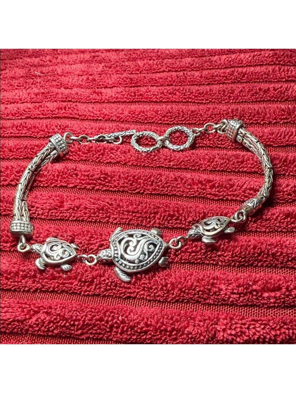 ATI 925 Sterling Silver Bali-Style Turtle Charm Bracelet – Adjustable